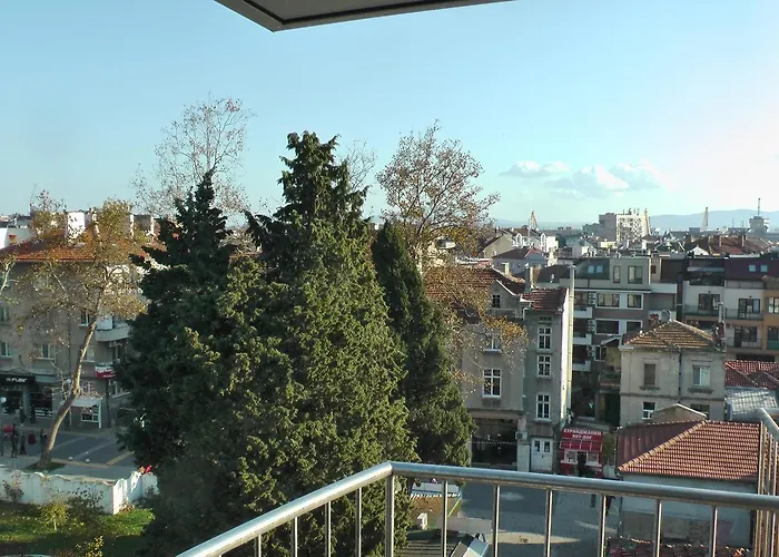 Center , Modern And Quiet * Burgas City