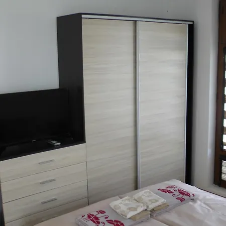 Center , Modern And Quiet *